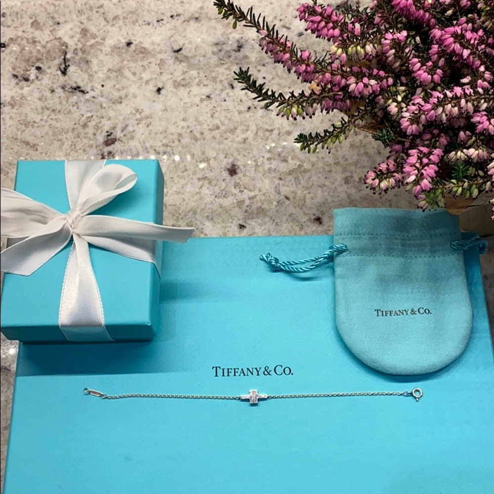 Tiffany & Co silver TT bracelet
